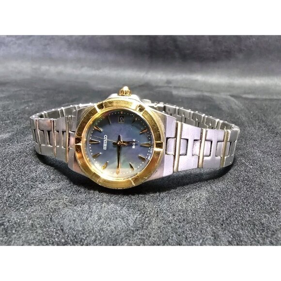 Ladies Seiko 7N82-6F50 Two Tone MOP Calendar Dial Quartz Watch New Battery main image 5